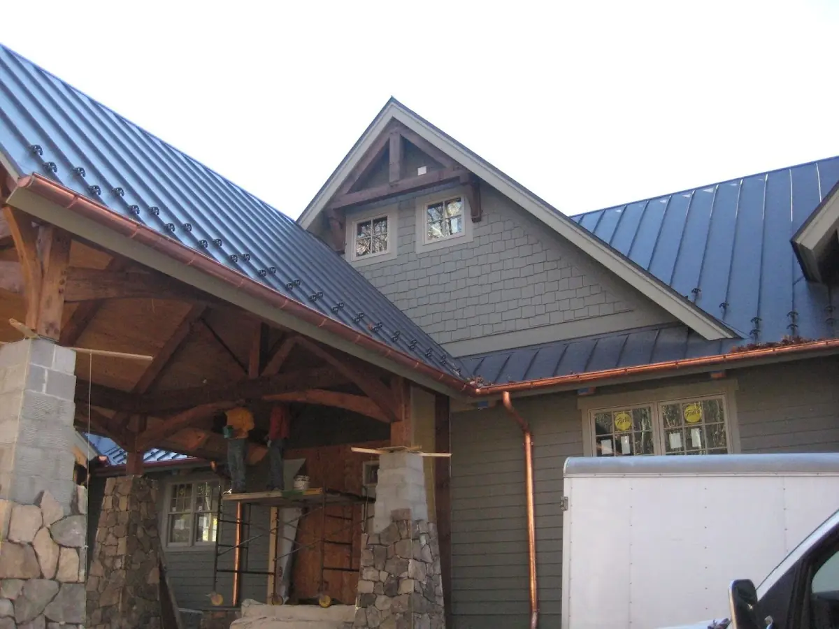 Craftsman Roofing team delivering quality roofing work in Windmills West